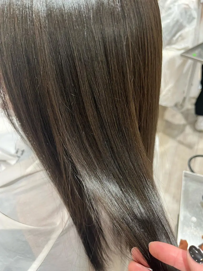 ミディアム カラー 西川 明李のヘアスタイル