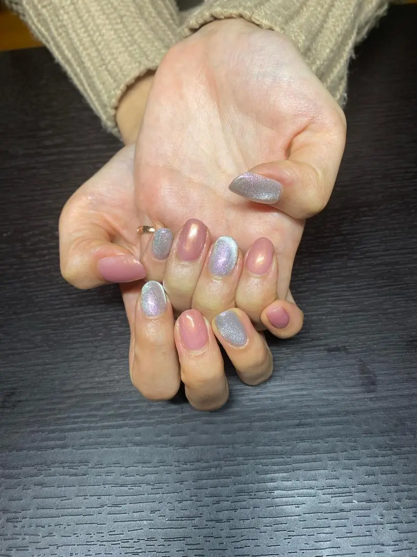 ネイル マグネットネイル ピンク シンプルネイル 春ネイル ハンドネイル あきじ NAILのネイルデザイン
