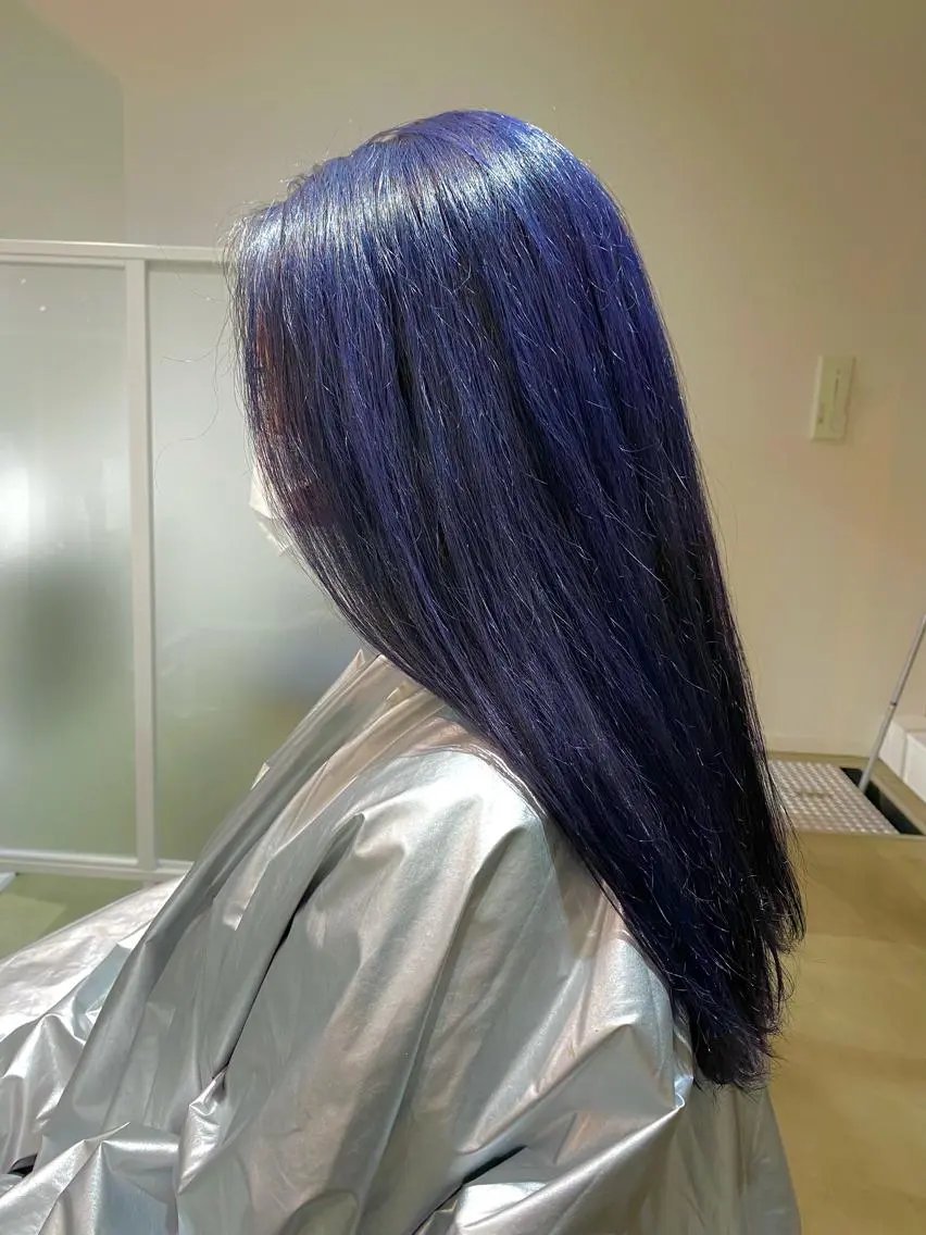 ロング カラー ブルーカラー 透明感カラー バイオレットカラー 榊原 伸悟のヘアスタイル