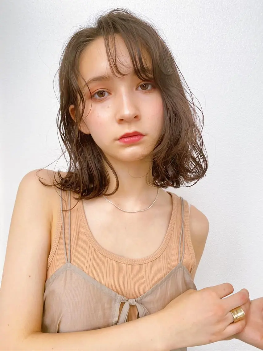 ミディアム カラー パーマ ヘアアレンジ メンズ キッズ ネイル マツエク・マツパ カット ヘアカラー トリートメント モリモト サナのヘアスタイル