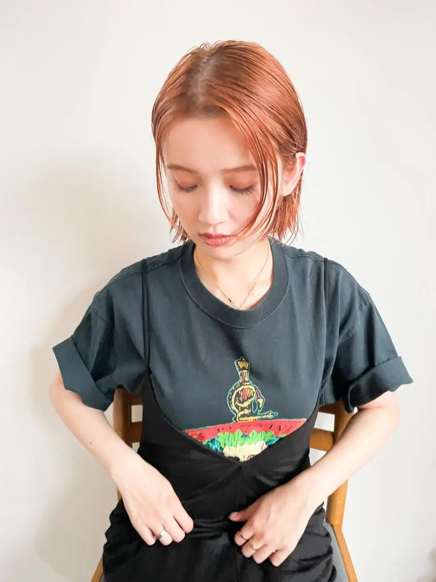 ショート カラー アディクシーカラー ブリーチ ブロンド ブルーカラー ハイライトカラー カット ヘアカラー トリートメント CEINE+ officialのヘアスタイル