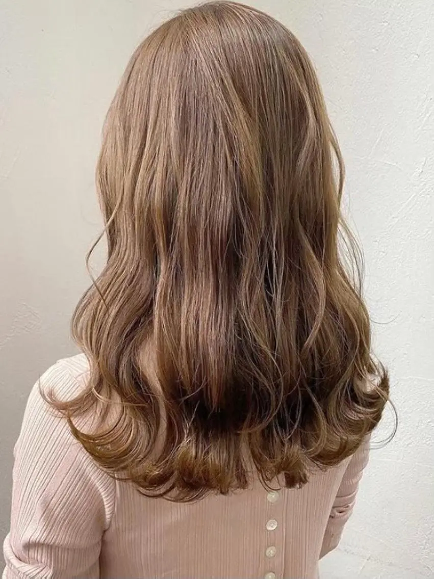 カラー ブリーチダブルカラー 【koide】のヘアスタイル