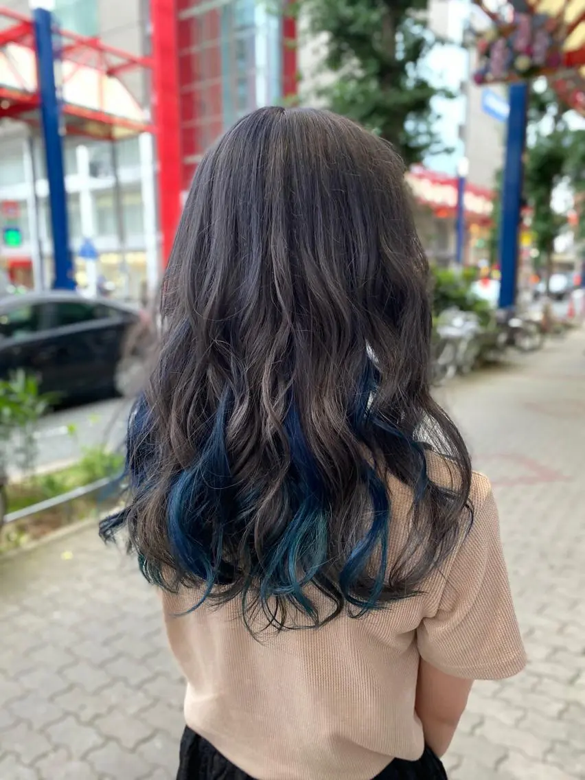 セミロング ヘアカラー ゆぴ☾‪/推しカラー /ハイトーンのヘアスタイル