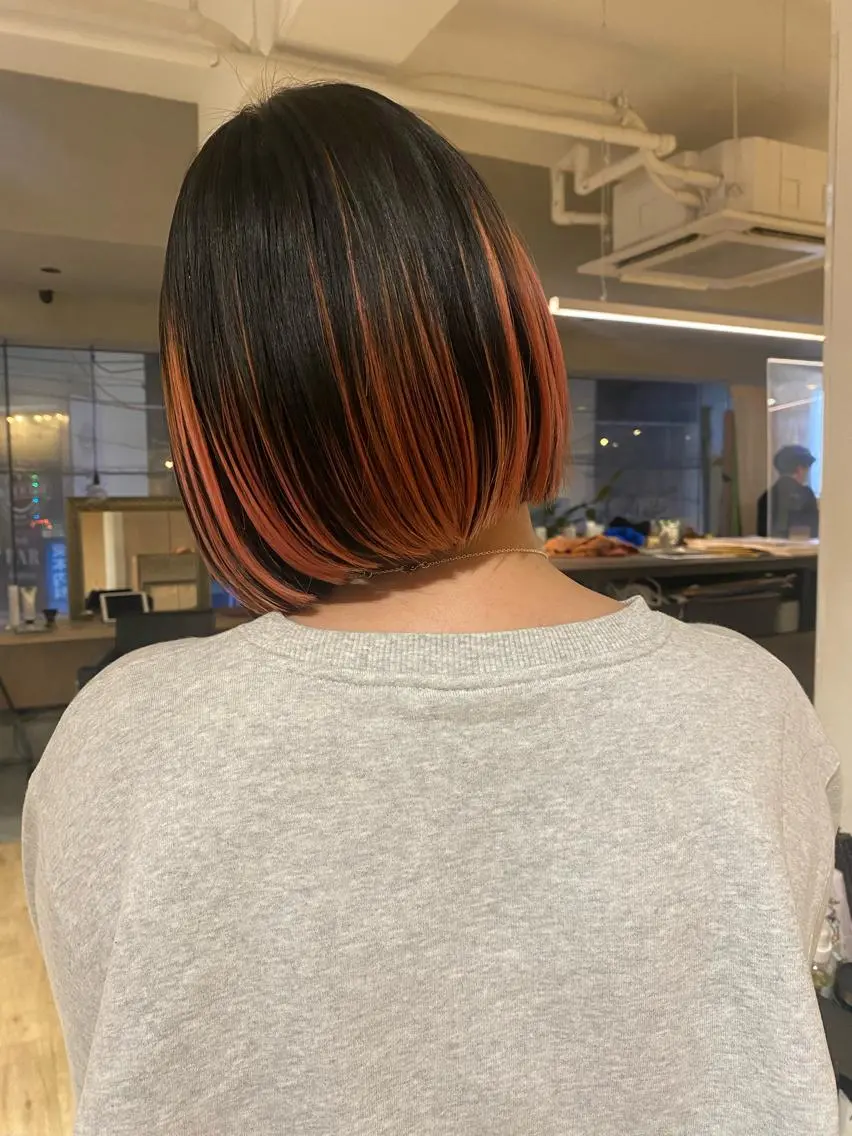 ショート ヘアカラー 美髪・シールエクステ ホソタニリョウコのヘアスタイル