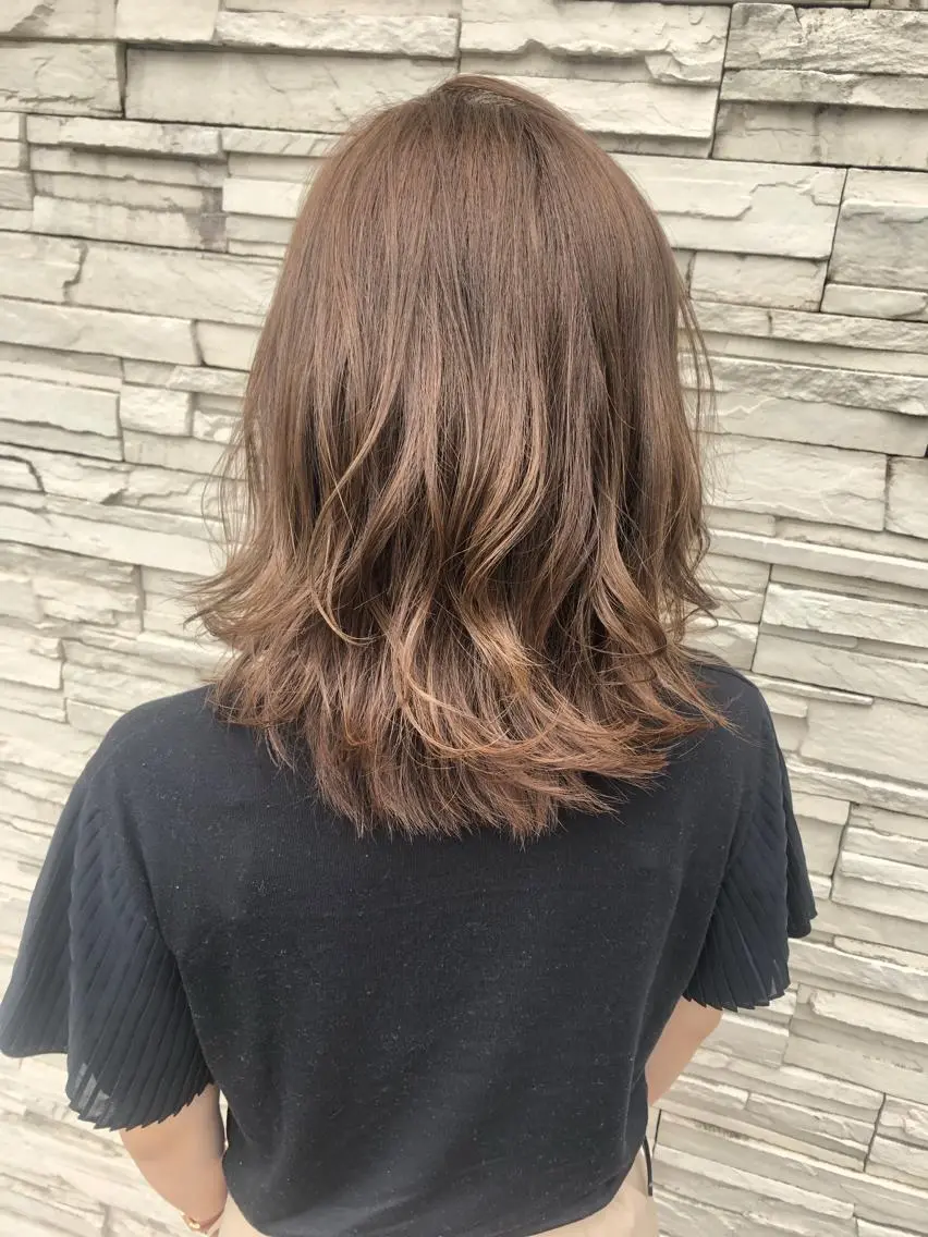 ミディアム カラー ベージュカラー カット ヘアカラー トリートメント ナチュラルスタイル/ 透明感カラー/比嘉のヘアスタイル