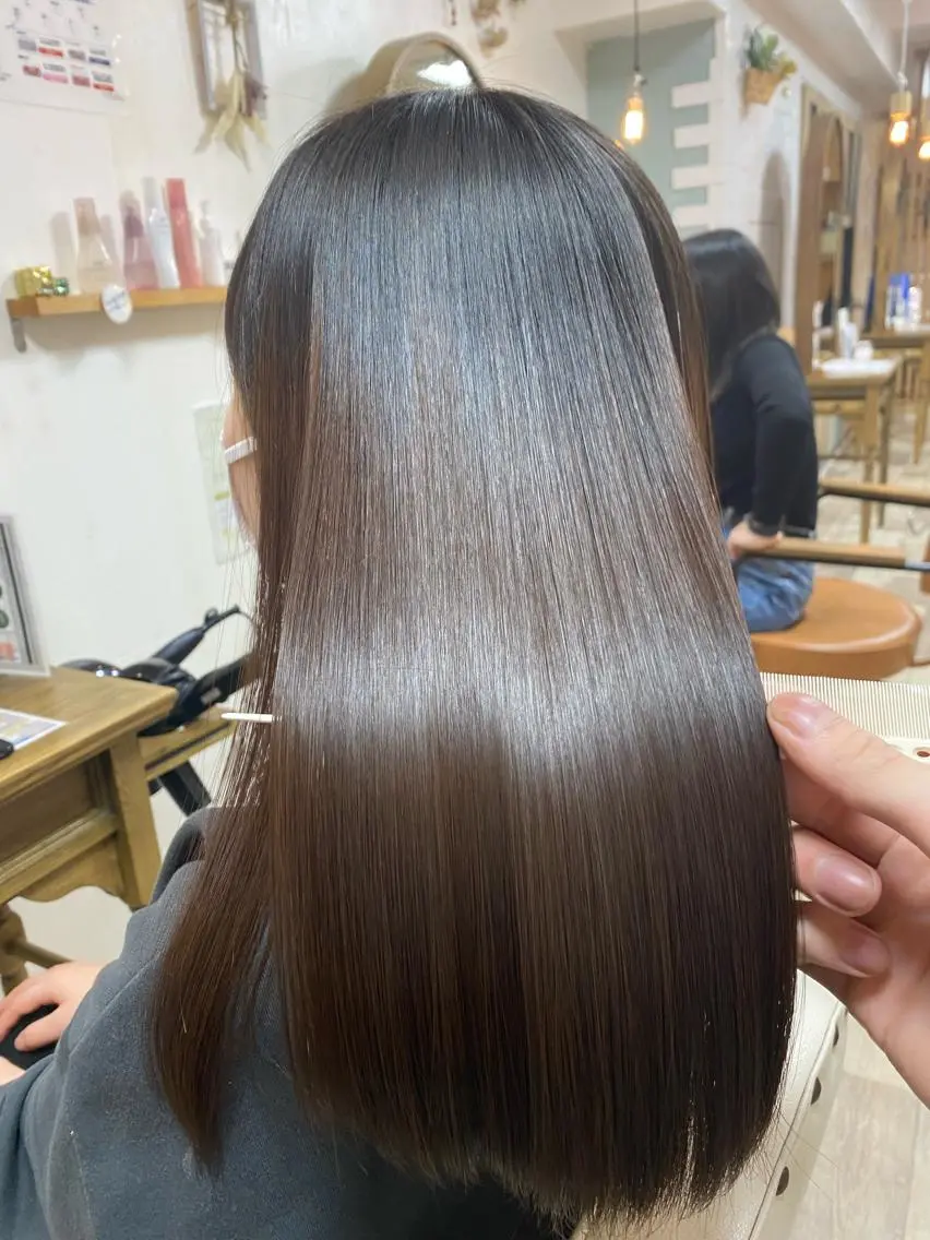 セミロング 髪質改善✨ 角谷　勇のヘアスタイル