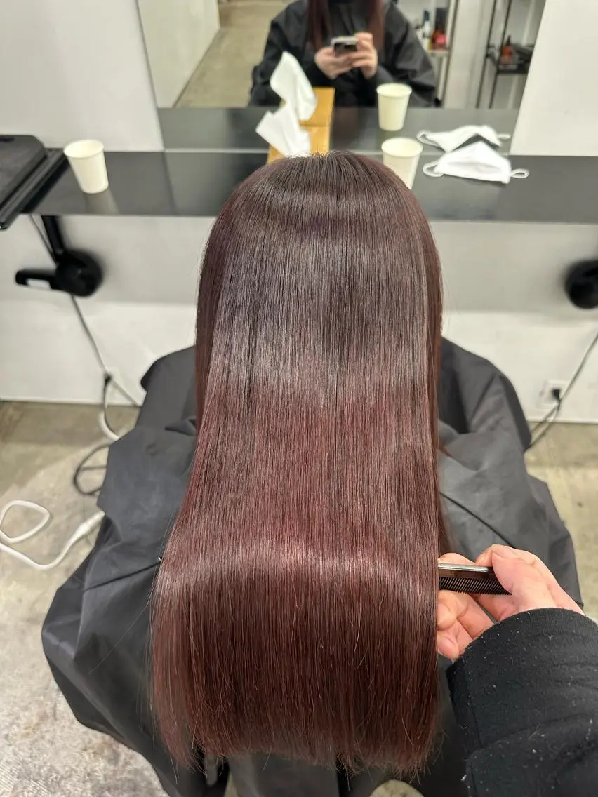 ロング TAKUMI .のヘアスタイル