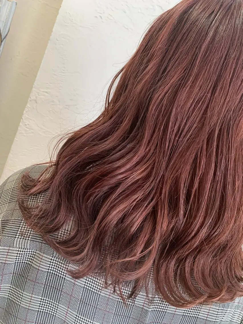 セミロング カラー fio マナミのヘアスタイル