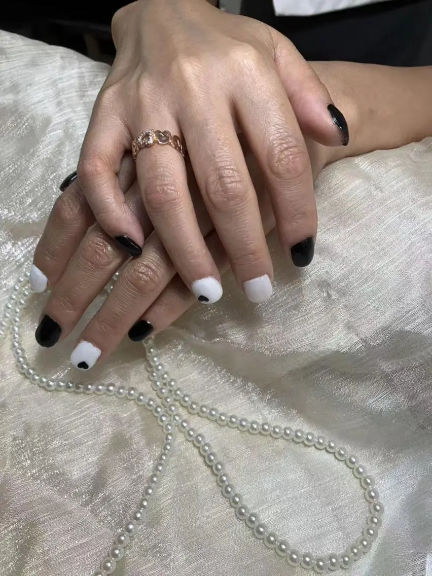 ネイル Alra- 店舗のネイルデザイン
