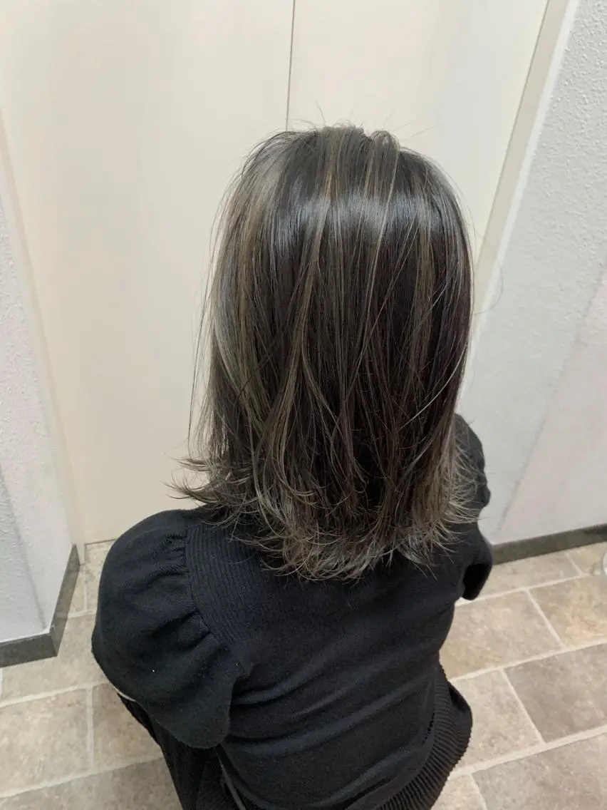 セミロング カラー パーマ ヘアアレンジ アディクシーカラー ブリーチ ケアブリーチ グレージュ ハイライトカラー ヘアカラー 縮毛矯正/美髪 髪質改善/石田幸輔のヘアスタイル