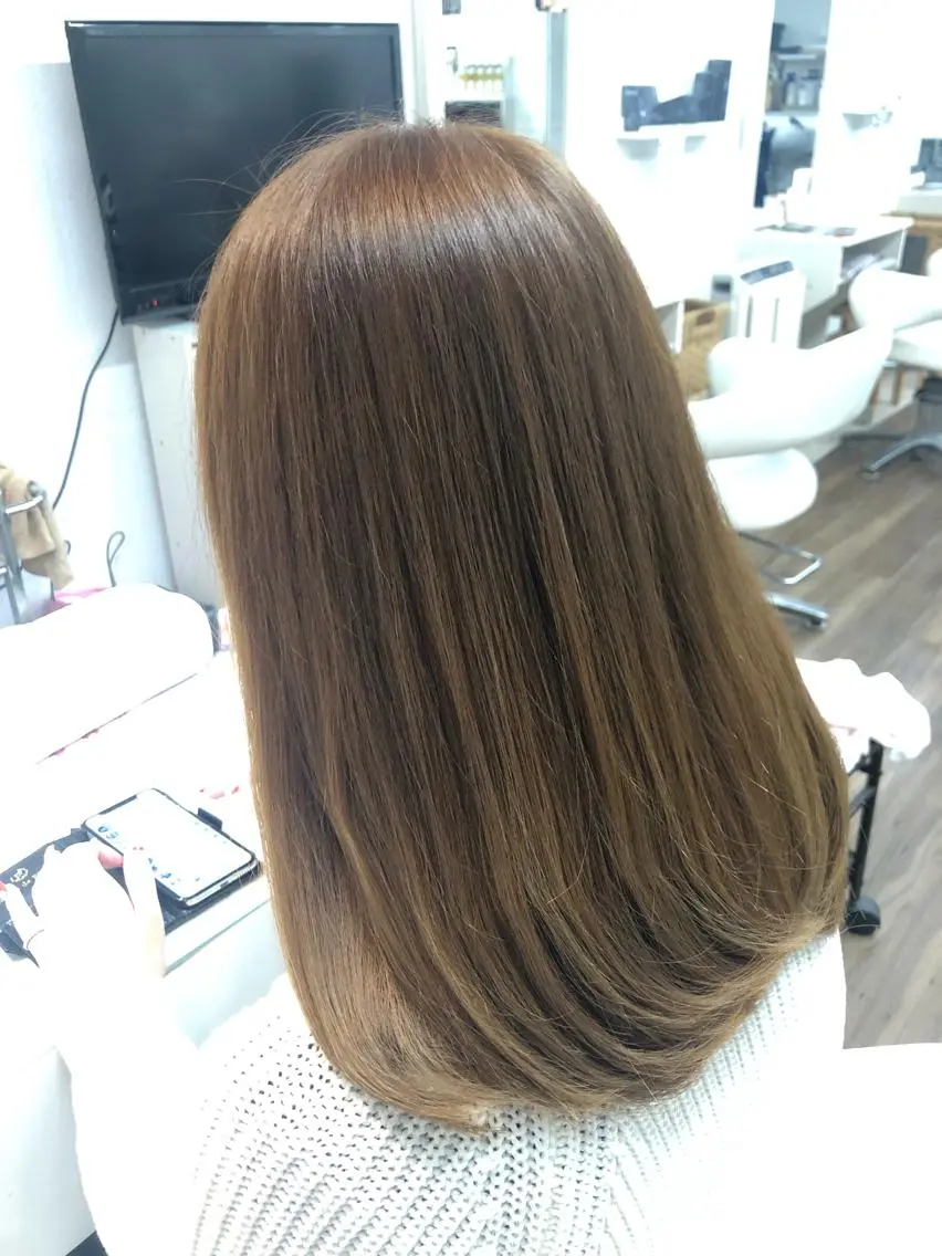セミロング カラー ヘアカラー トリートメント 正木 彩音のヘアスタイル