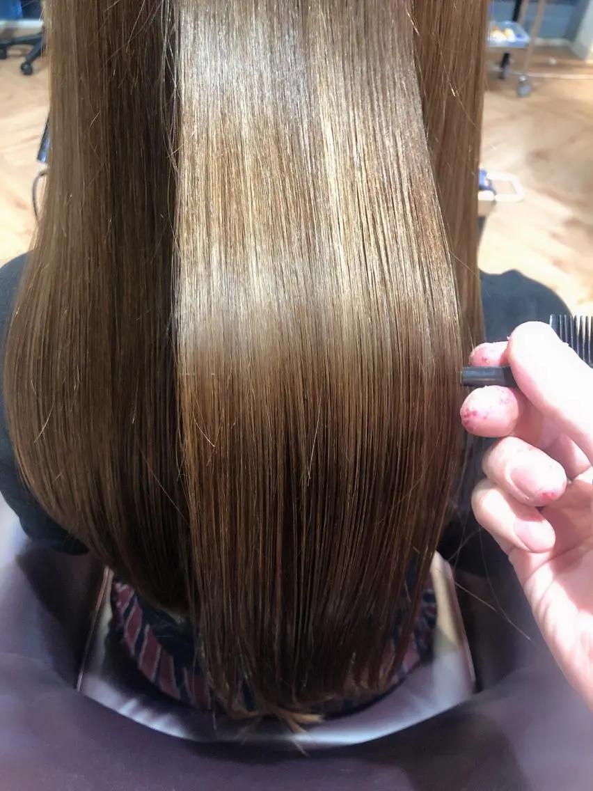 ロング トリートメント 韓国🇰🇷レイヤー 映える顔周り🩷のヘアスタイル