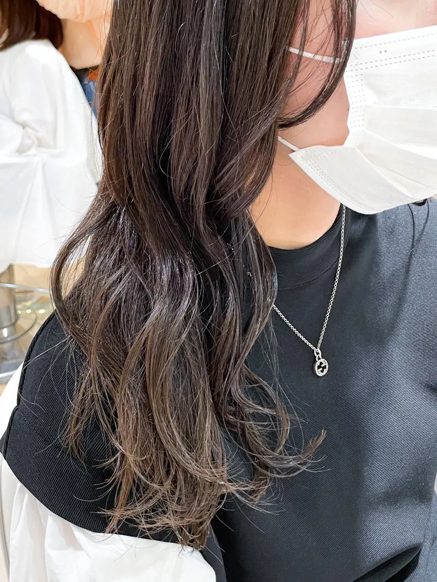 セミロング カラー グレージュ ✨カラー支持No.1 🧸ワキ カナコ🧸のヘアスタイル