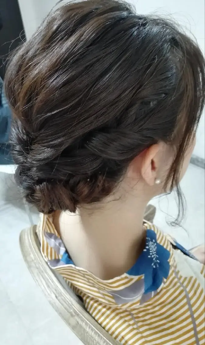 セミロング ヘアアレンジ 浴衣 See by merの眉毛・アイブロウイメージ