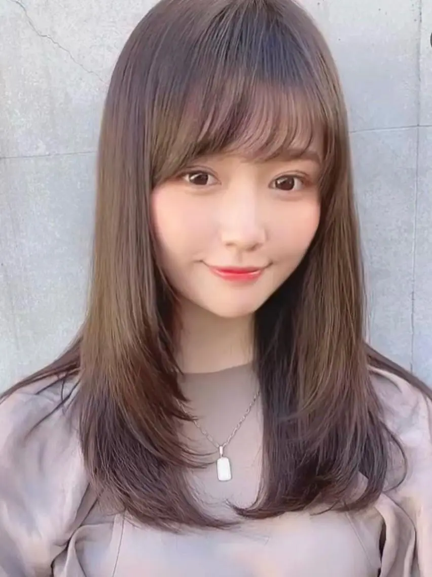 セミロング カット 縮毛矯正✨🫧 レイヤー川村利幸のヘアスタイル