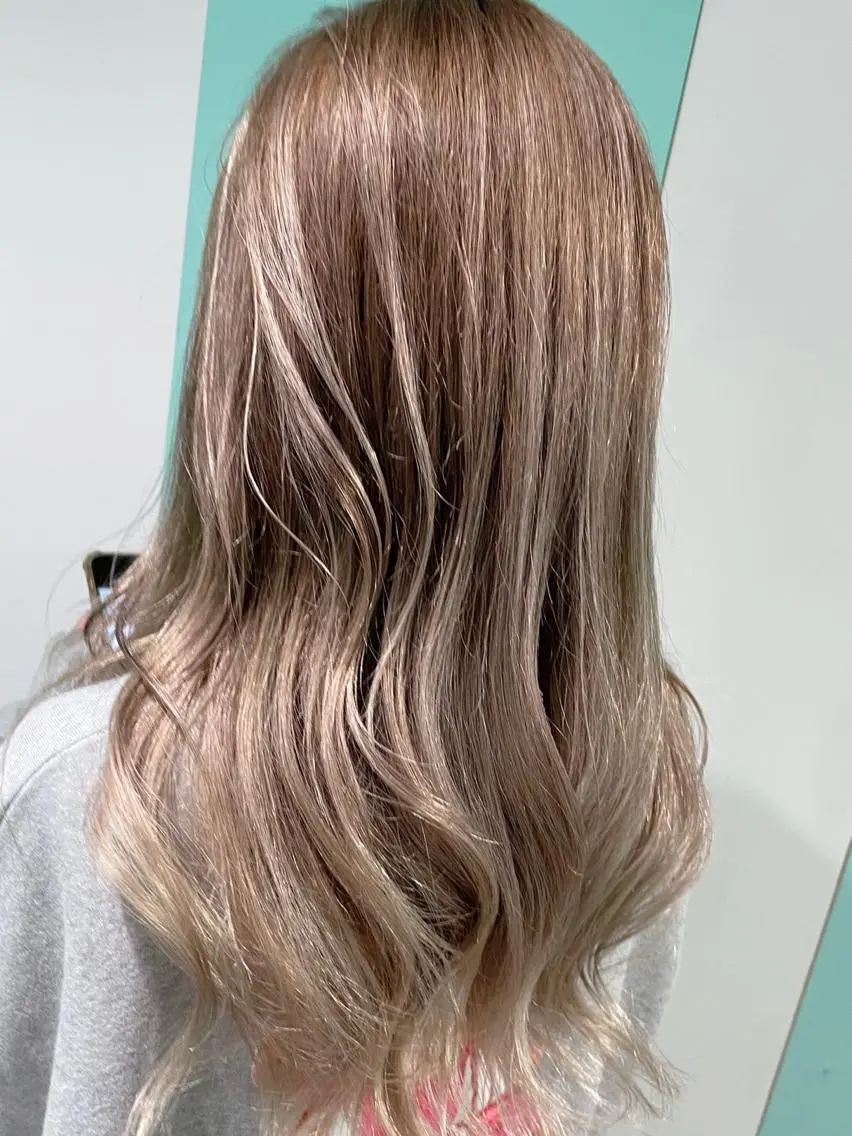 ロング レイヤーカット 原 千景のヘアスタイル