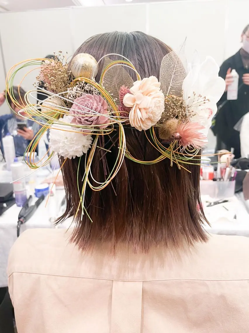 ミディアム カラー ボブ 卒業式のヘアスタイル ✨カラー支持No.1 🧸ワキ カナコ🧸のヘアスタイル