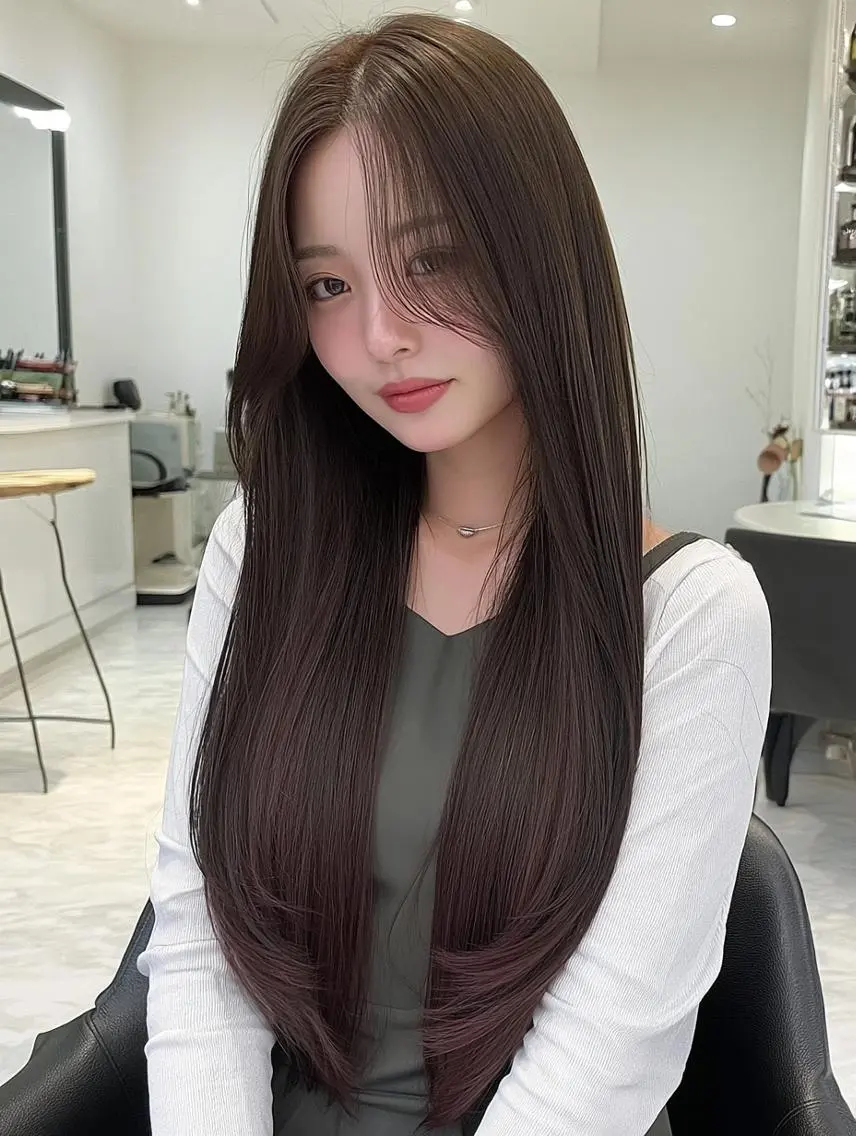 セミロング 顔周りカット 髪質改善 韓国風ヘア レイヤーカット 縮毛矯正 FOCUS JAPAN4のヘアスタイル