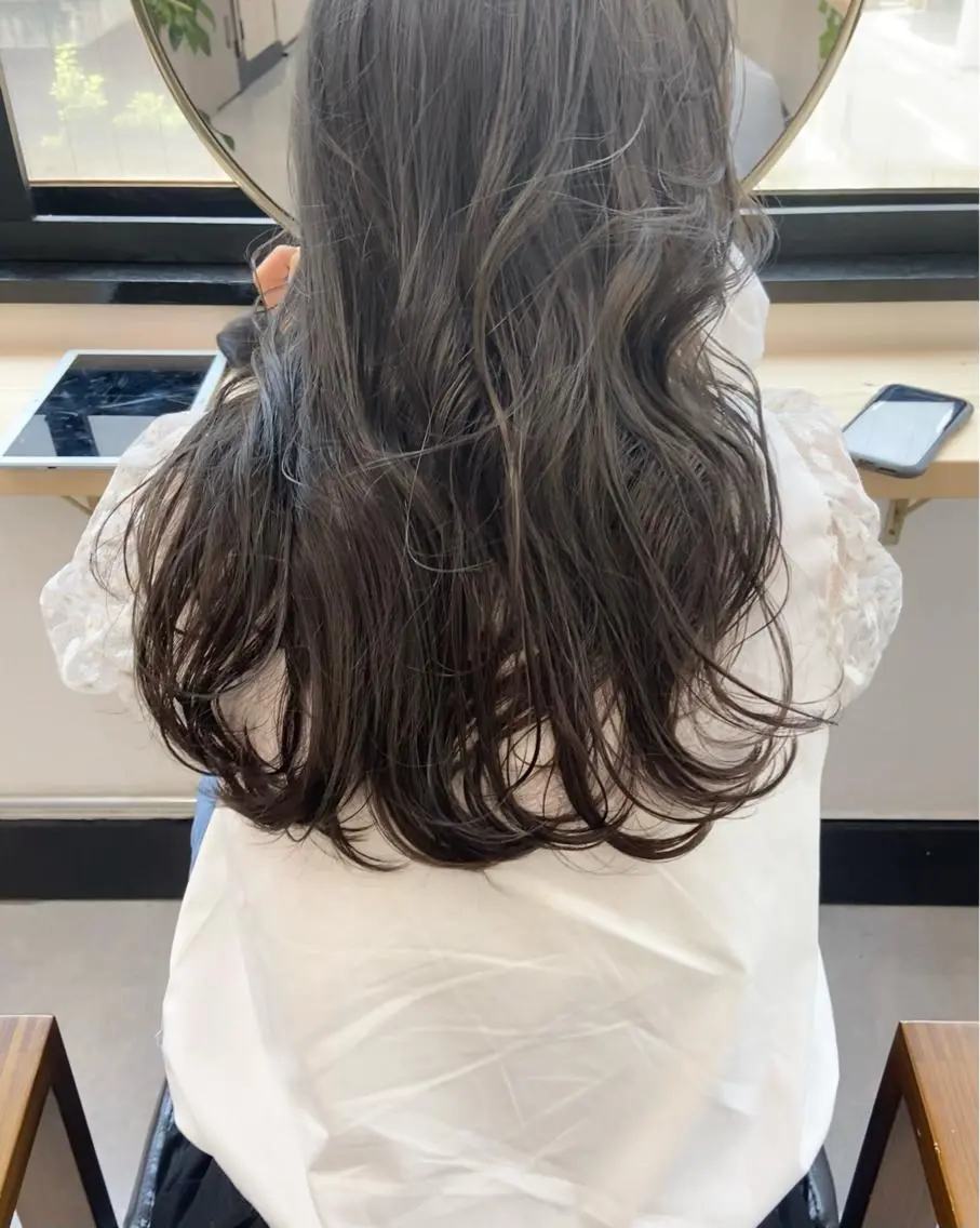 ロング カラー カット ヘアカラー トリートメント 田中 あやなのヘアスタイル