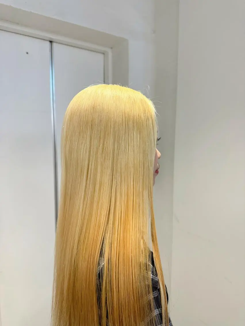 ロング カラー ヘアアレンジ ハイトーン特化 pepe🎀のヘアスタイル
