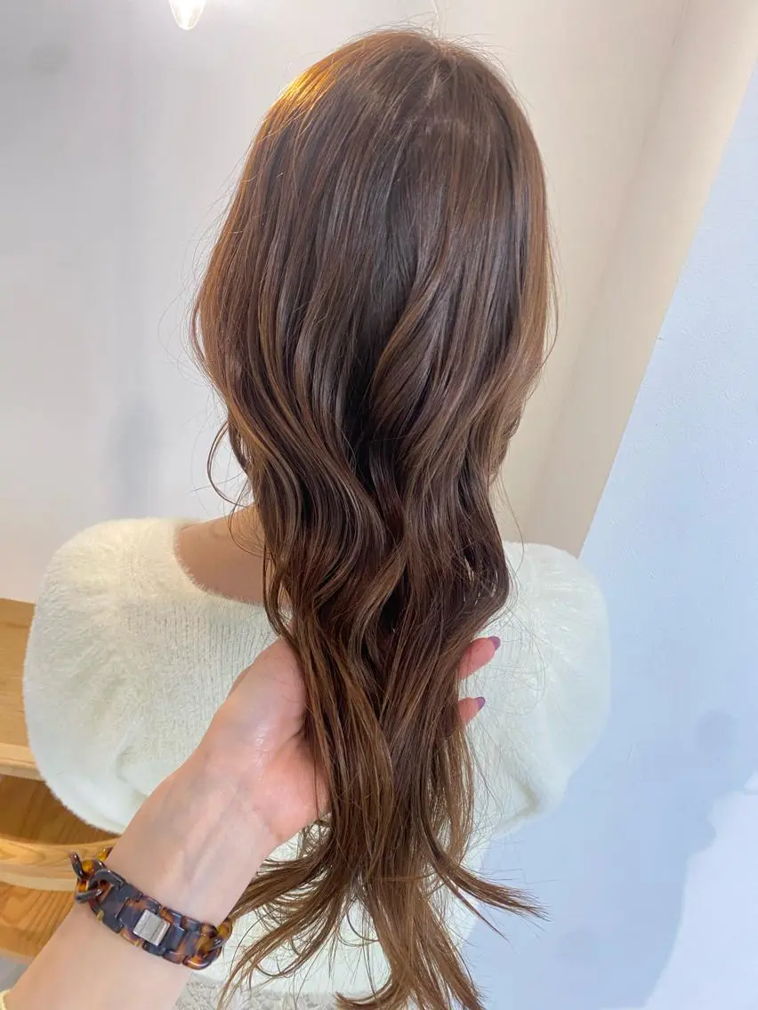 セミロング カラー カット ヘアカラー トリートメント 安永 涼のヘアスタイル