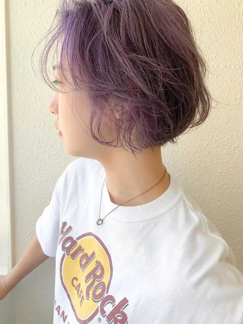 ショート カラー ブリーチ パープルカラー yoke 《ヨーク》のヘアスタイル