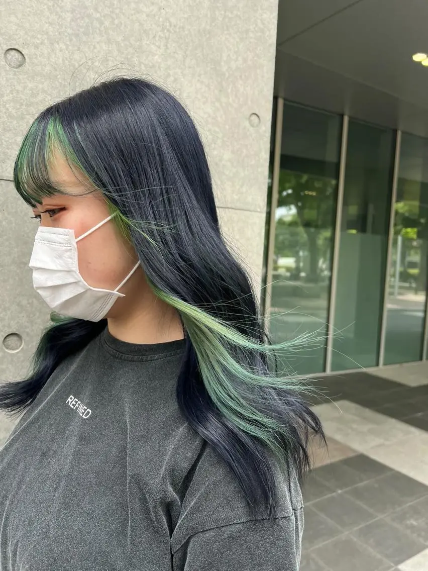ロング カラー L'wis　比佐野 大地のヘアスタイル