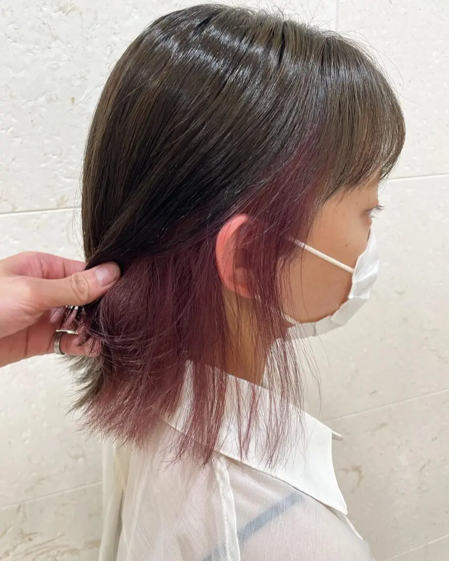 セミロング カラー インナーカラー カット ヘアカラー トリートメント 斉藤 貴也のヘアスタイル