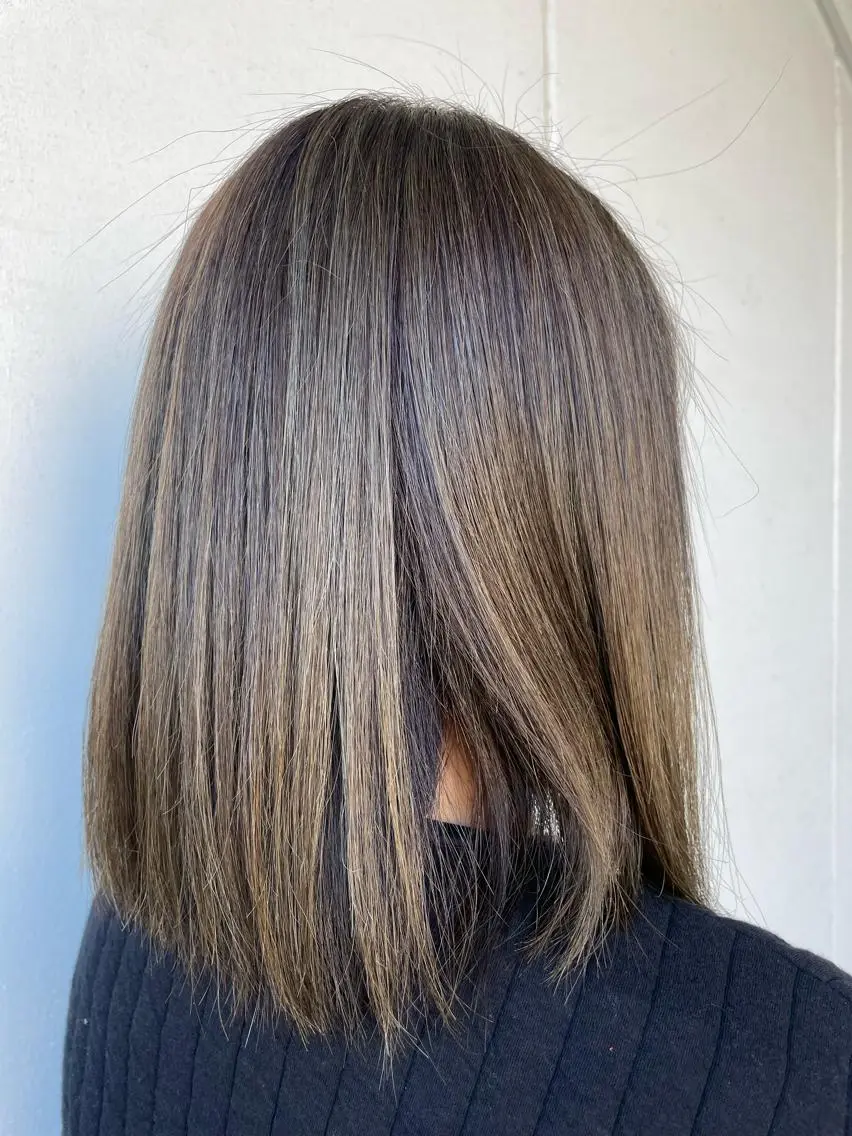ミディアム カラー 似合わせカット 縮毛矯正 トリートメント Akala hitomiのヘアスタイル
