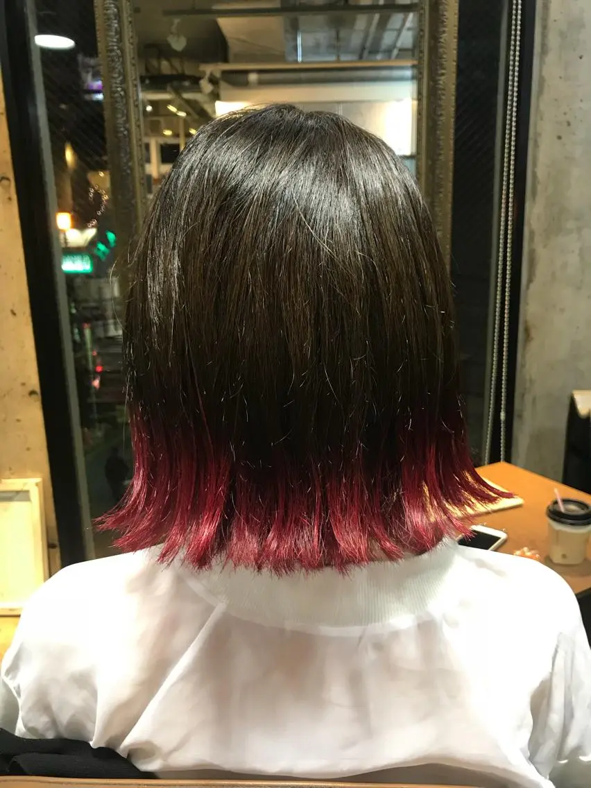 ミディアム カラー パーマ ヘアアレンジ メンズ キッズ ネイル マツエク・マツパ レッドカラー 赤色 サロンドミルク 原宿のヘアスタイル