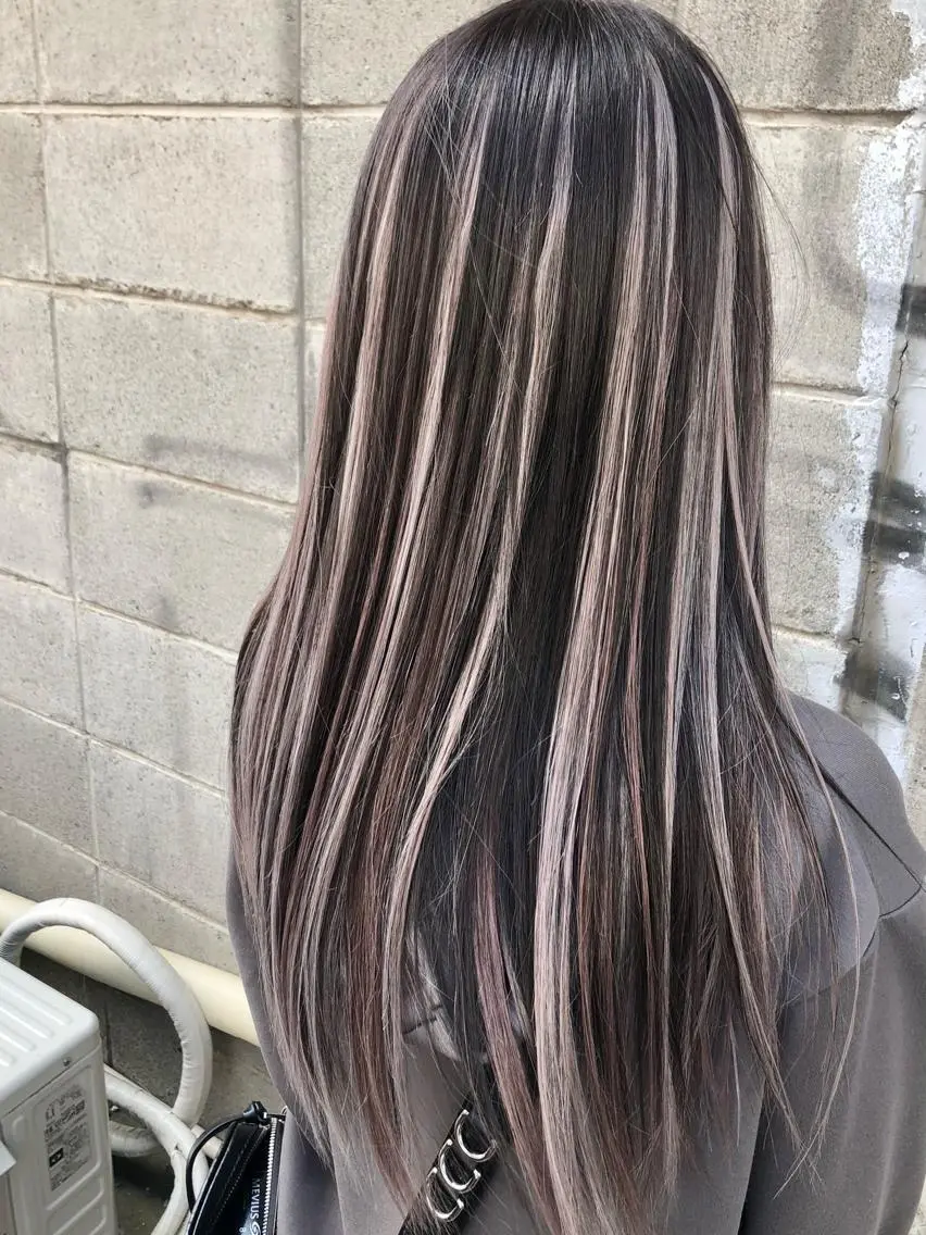 カラー 最高級エクステ /羽エクステ白石宇由のヘアスタイル