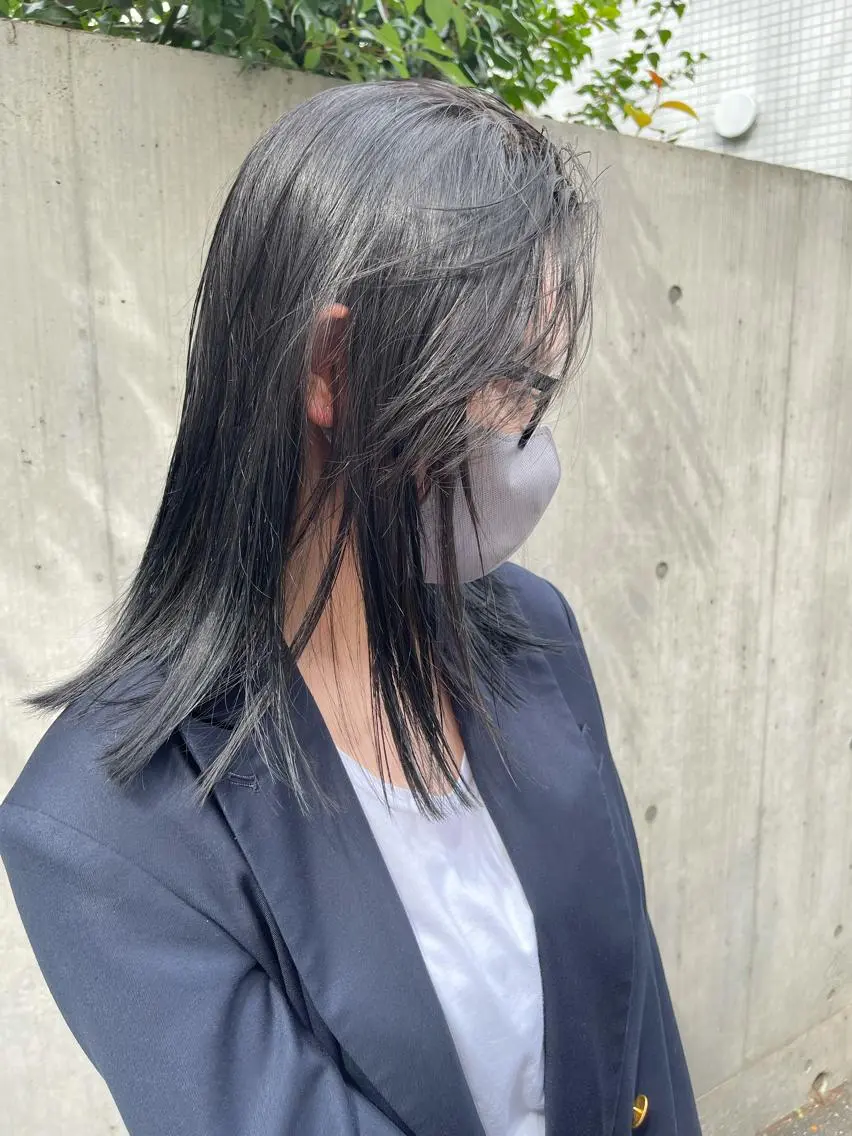 セミロング カラー ブルーカラー ブルーグレー ヘアカラー トリートメント ヘッドスパ ヘアセット 透明感/レイヤー スタイル🤎mamiのヘアスタイル