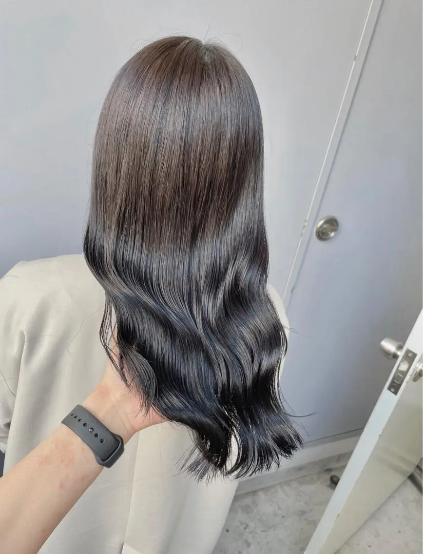 ロング カラー カット ヘアカラー トリートメント ヘッドスパ ヘアセット ベージュカラー💖 やすひろのヘアスタイル
