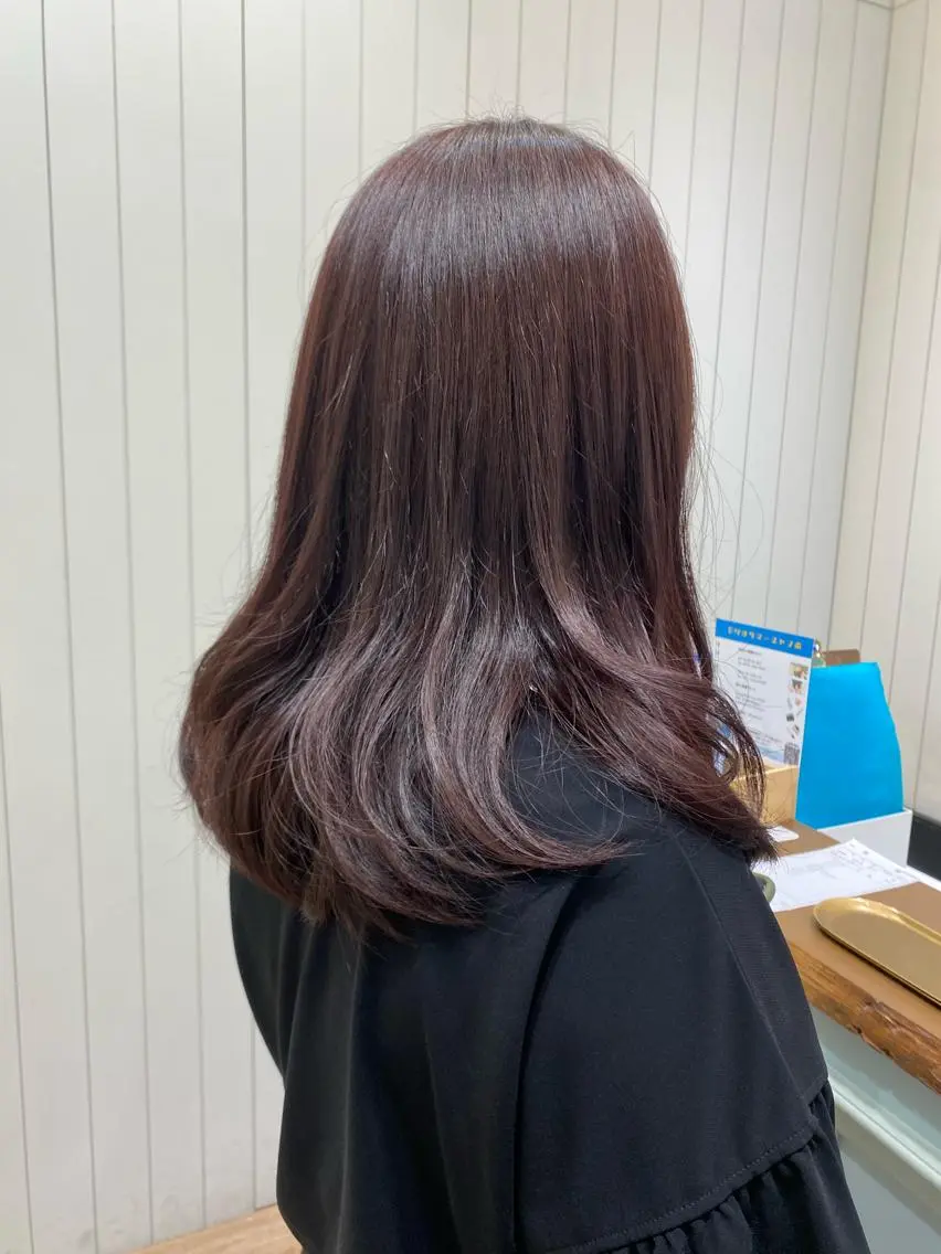 ミディアム ピンクブラウン 金山 友香🕊のヘアスタイル