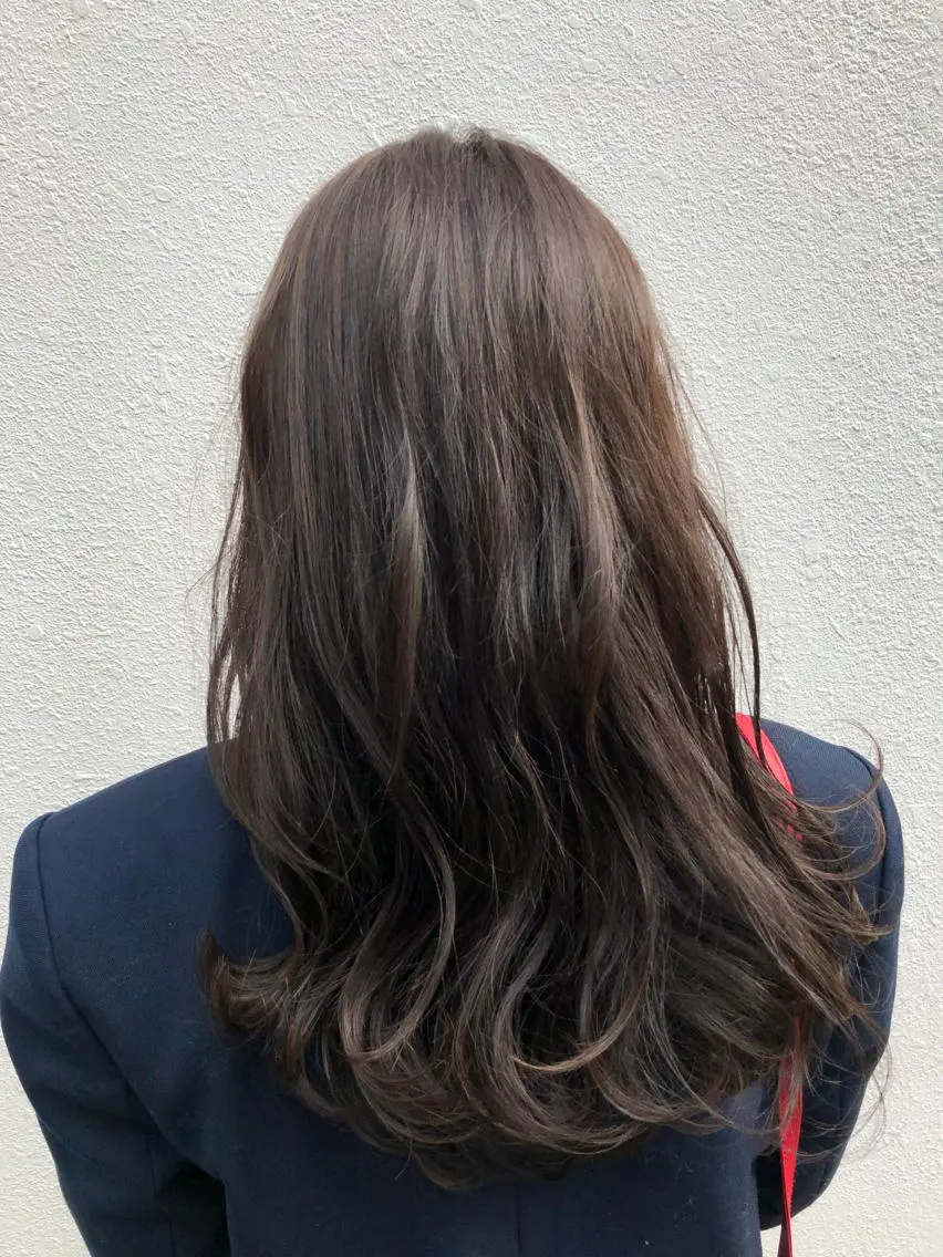 セミロング カラー パーマ ヘアアレンジ グレージュ 【白髪ぼかし 専門GBG】自由が丘のヘアスタイル