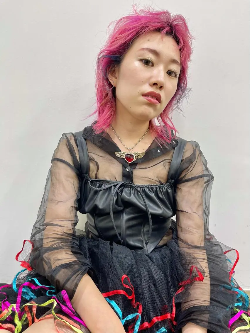 ミディアム 鶴﨑 美優亜のヘアスタイル