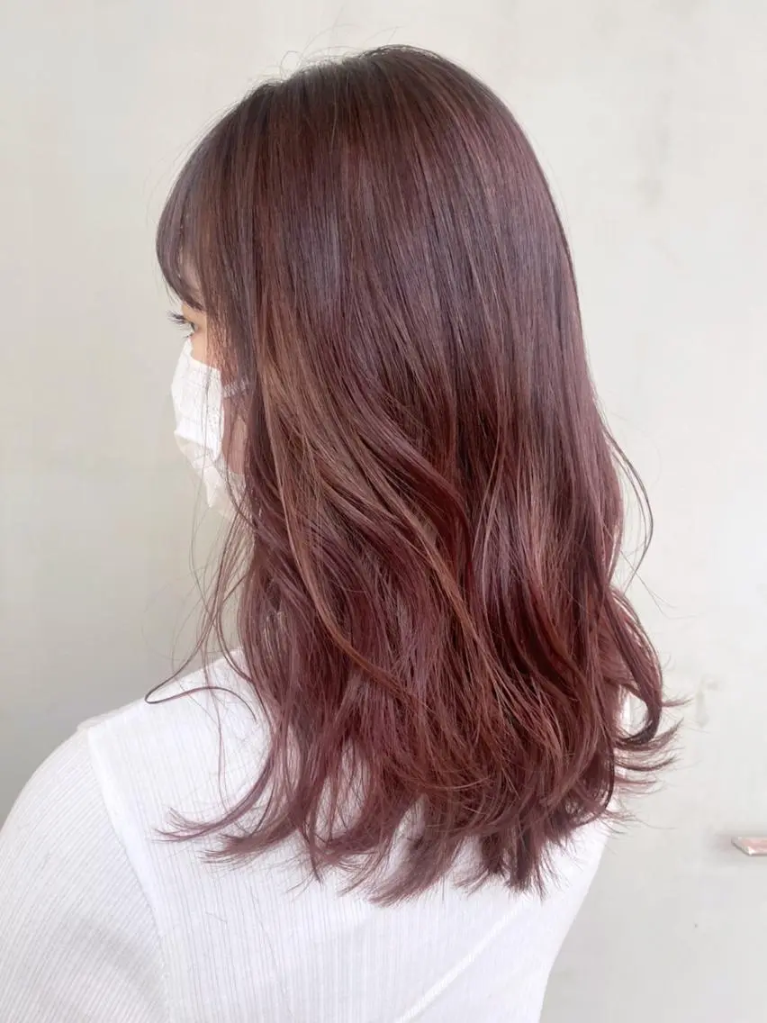 セミロング カラー パーマ ヘアアレンジ カシス グラデーションカラー ITbyALBUM 浦和店のヘアスタイル