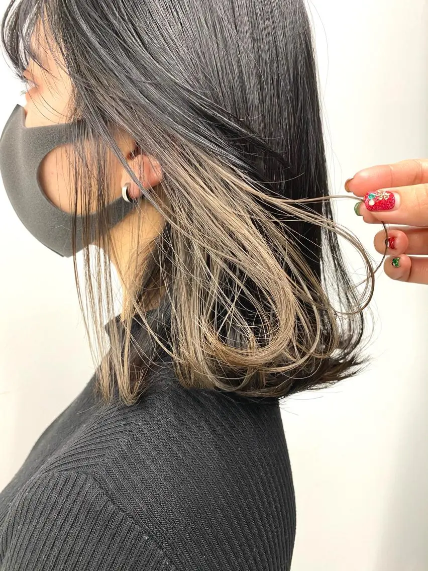 ミディアム カラー ベージュカラー イヤリングカラー インナーカラー ラベンダーカラー オレンジ Unami MIHA☘️*゜のヘアスタイル
