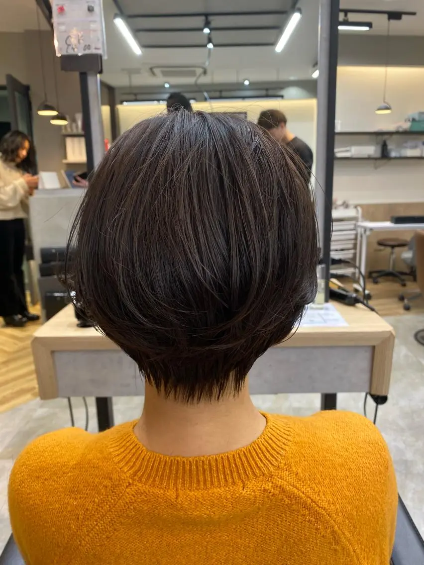 ショート 🌕透明感カラー @ENTER大名のヘアスタイル