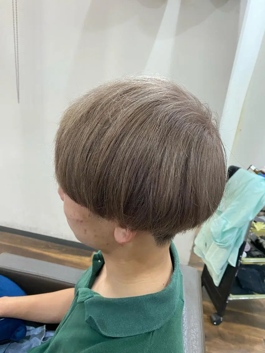 ショート カラー メンズ メンズブリーチ ブリーチ 堀 広夢のヘアスタイル
