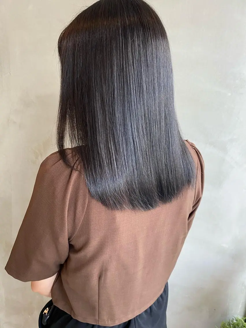 ミディアム くびれヘア 外国人風カラー 学生 レイヤーカット カット ヘアカラー トリートメント 夜23時まで予約🉑 reverieあきらのヘアスタイル