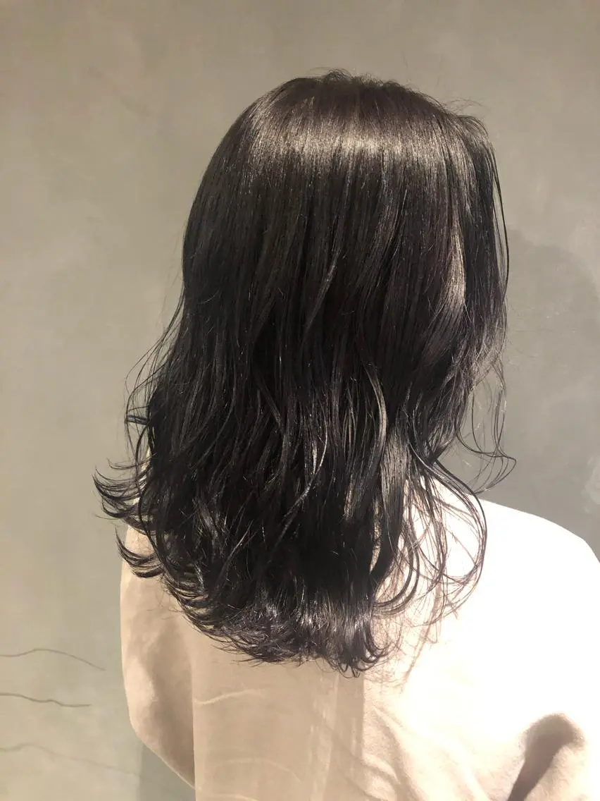 ミディアム カラー アッシュ ラベンダーカラー ラベンダーアッシュ 長谷川 沙紀のヘアスタイル