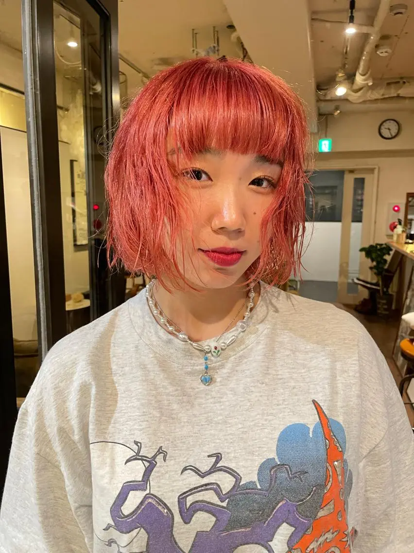 ショート カラー ブリーチ ダブルカラー ファッションに 溶け込むstyleのヘアスタイル