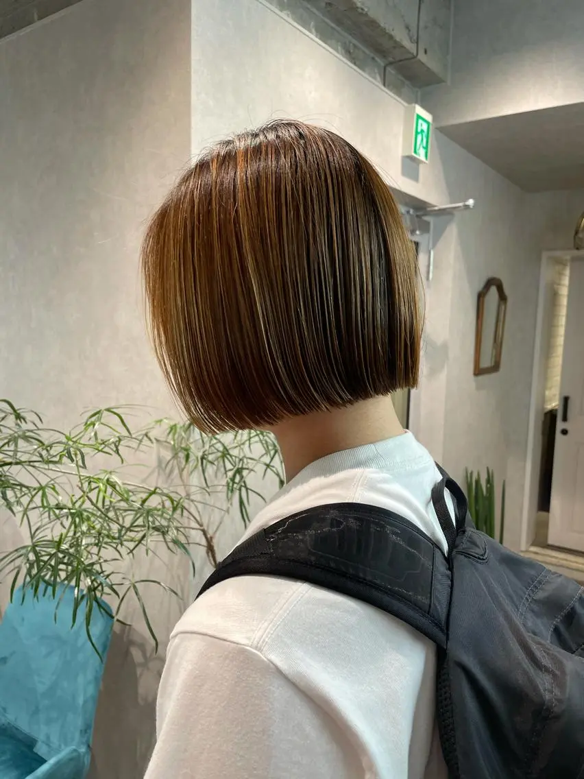 ミディアム 切りっぱなしボブ ボブ カット ナチュラル透明感🌱 小山美樹子のヘアスタイル
