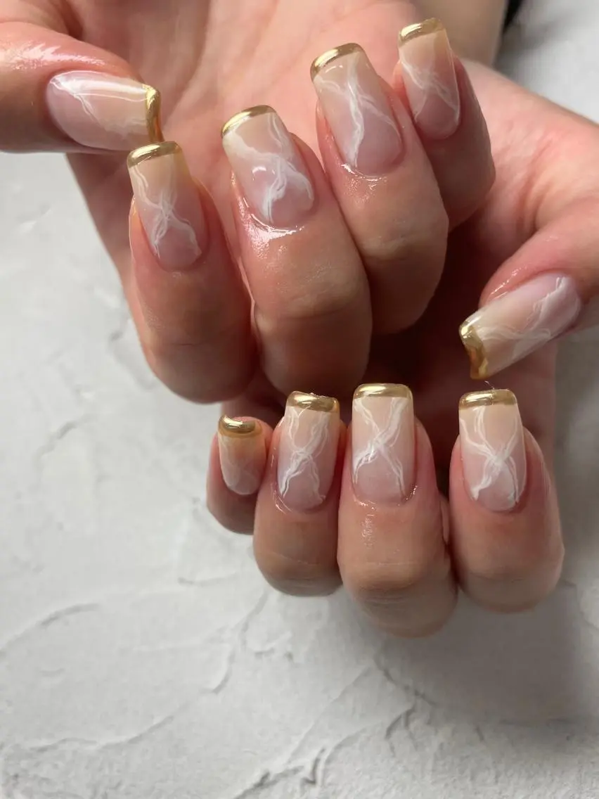 ネイル フレンチネイル 大理石ネイル(マーブル) ミラーネイル シンプルネイル 夏ネイル Nail salon Euphoriaのネイルデザイン