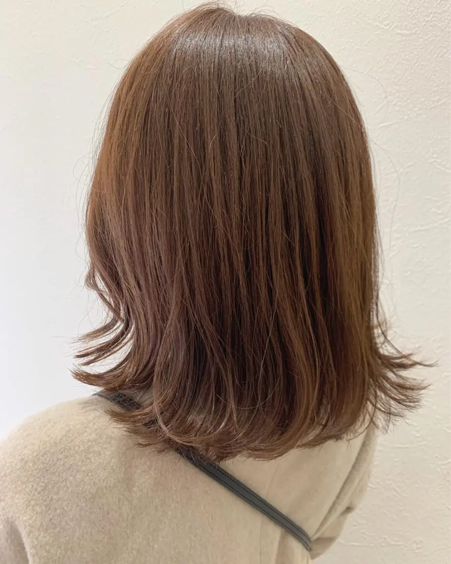 ミディアム カラー ベージュカラー コーラルベージュ hubhair レイヤー/透明感のヘアスタイル