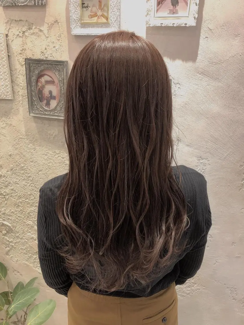 ミディアム カット ヘアカラー トリートメント 代表山口ひな 髪質改善のプロのヘアスタイル