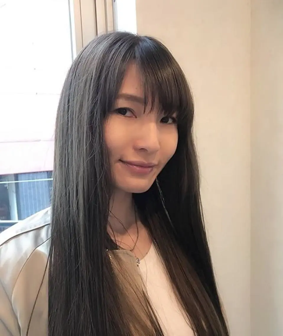 ロング カラー アッシュ ベージュカラー TOWA 野村　コウダイのヘアスタイル