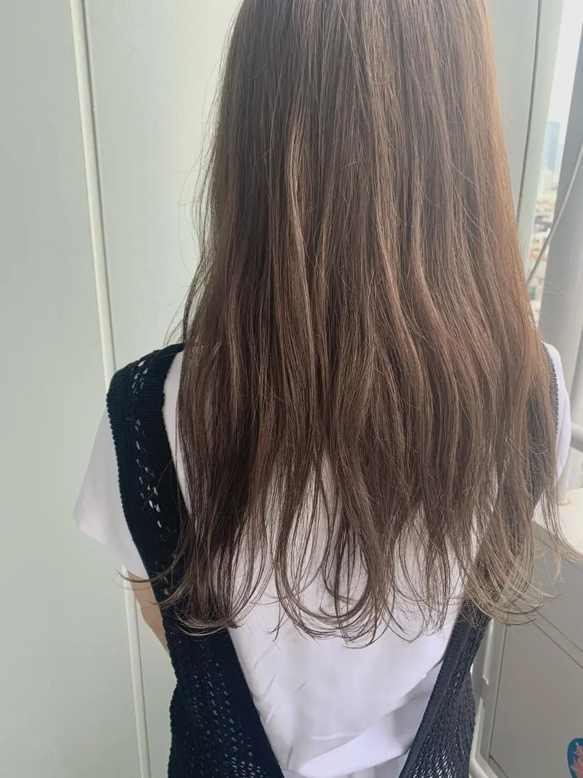 ロング カラー 明治神宮前 NANAMIのヘアスタイル