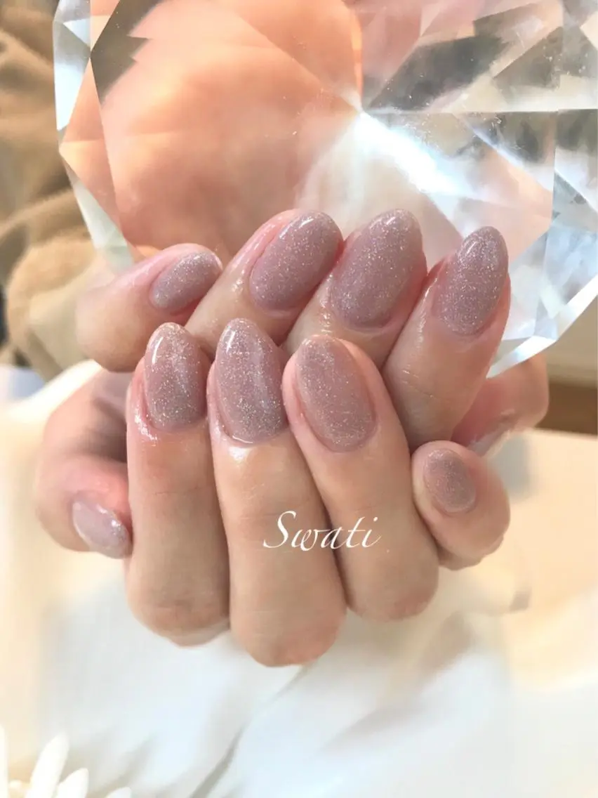 ネイル アートネイル ラメ(グリッター) オフィスネイル ワンカラーネイル ピンク yuko (ネイリスト)のネイルデザイン